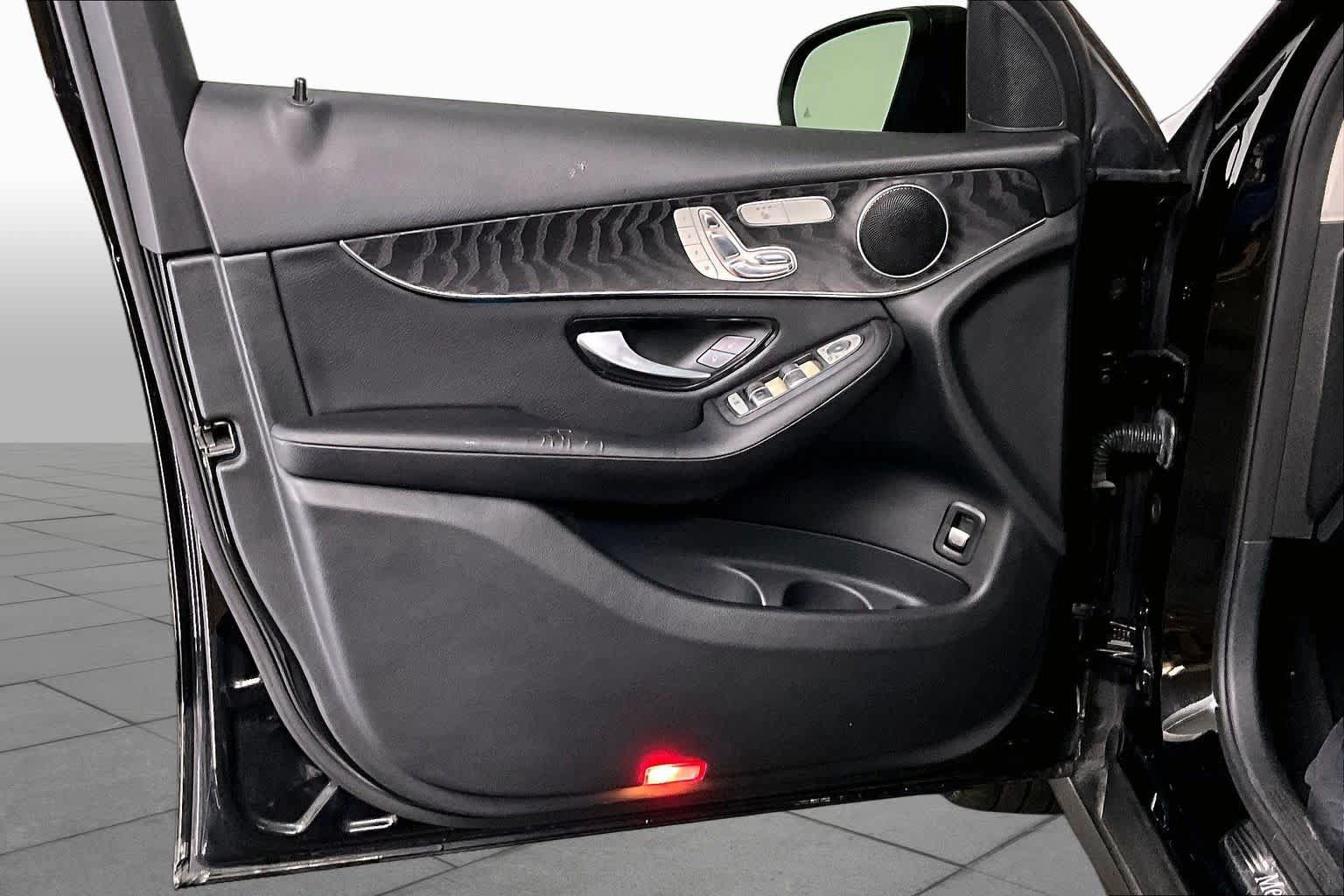 Certified 2018 Mercedes-Benz GLC 300 4MATIC image 19