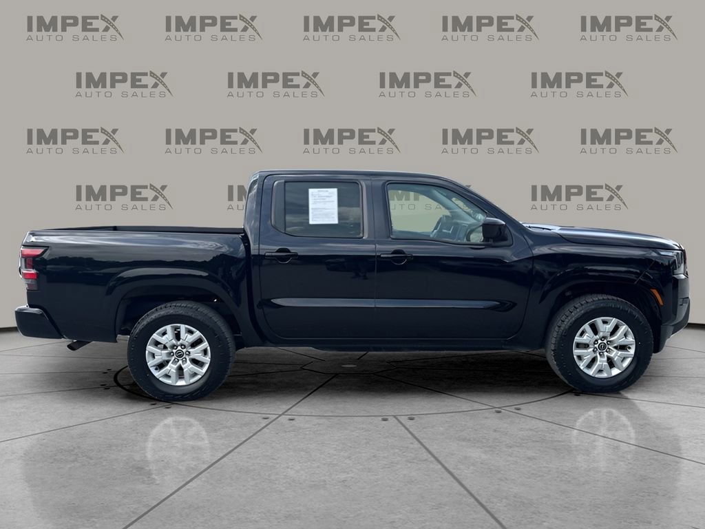 Used 2023 Nissan Frontier SV image 6
