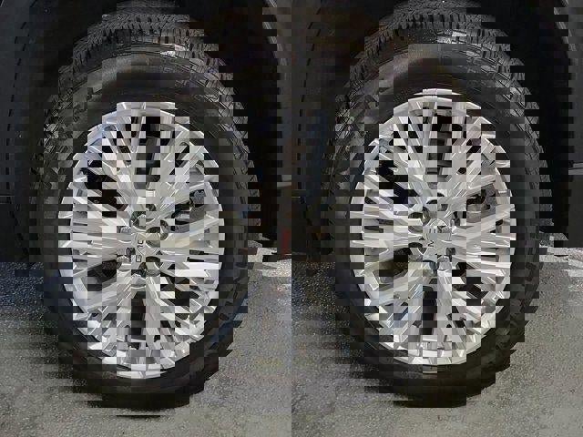 Used 2024 GMC Acadia Elevation w/ Luxury Package image 9