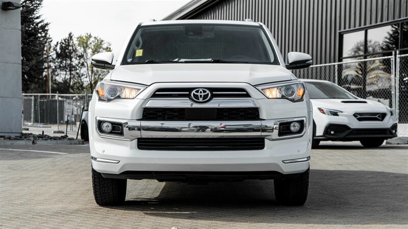 Used 2020 Toyota 4Runner Limited AWD/4WD image 4