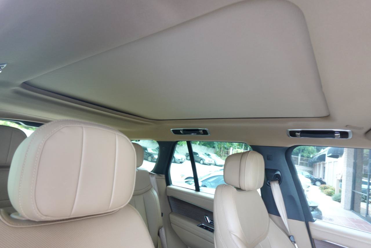 Used 2023 Land Rover Range Rover SE AWD/4WD image 13