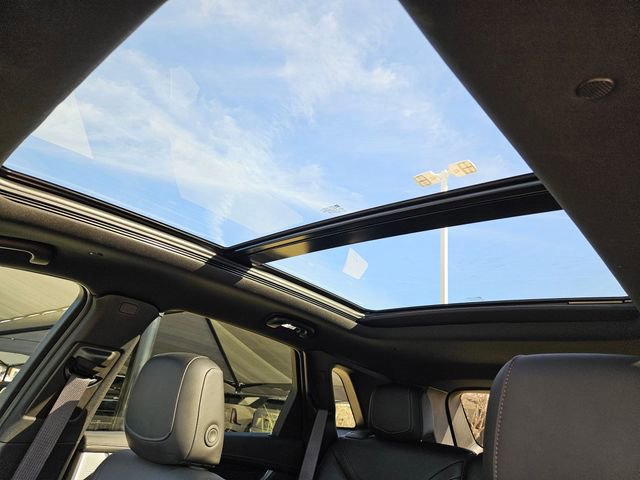 New 2025 Cadillac XT5 Premium Luxury w/ Technology Package image 9