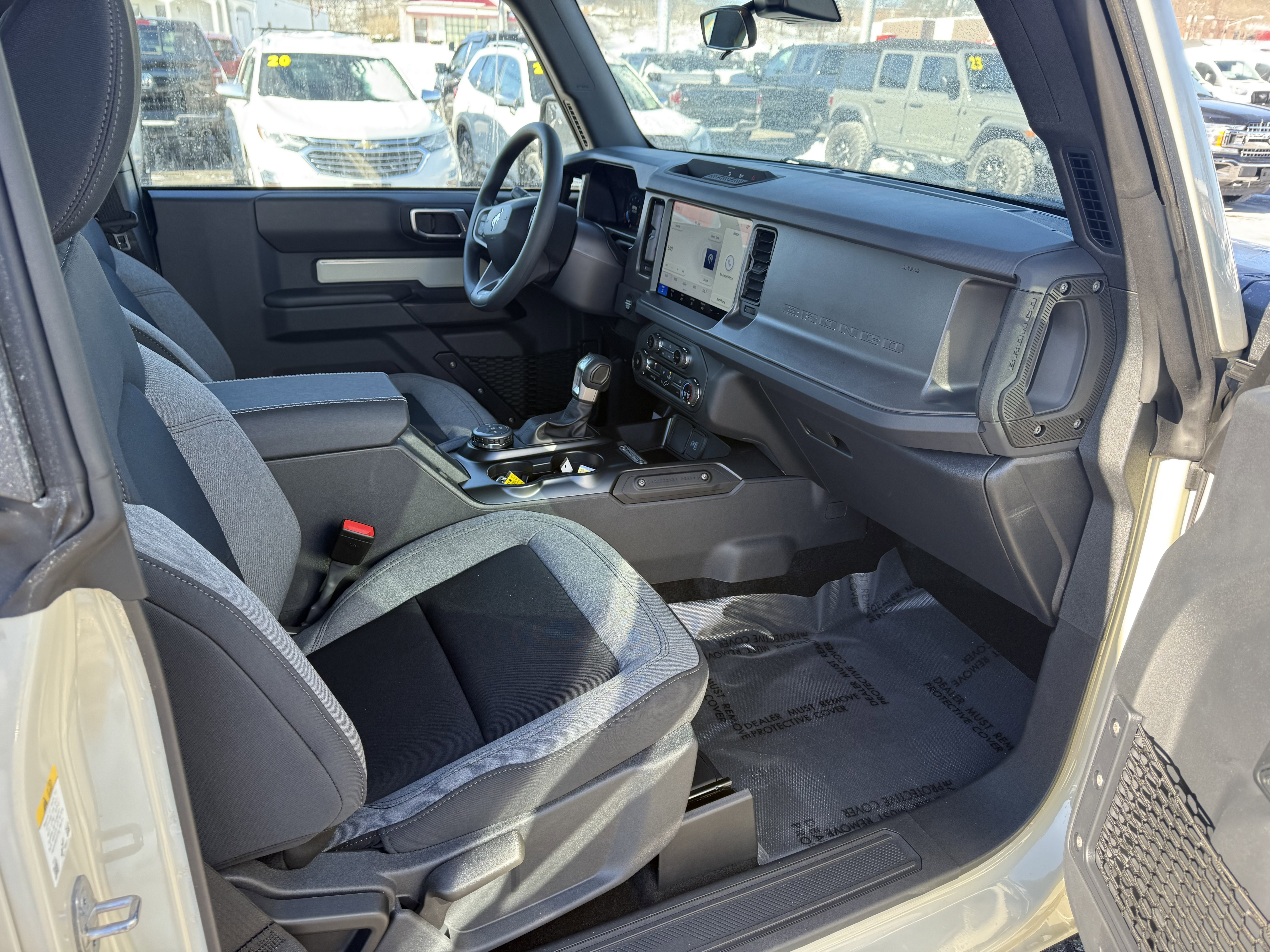 New 2025 Ford Bronco 2-Door AWD/4WD image 10