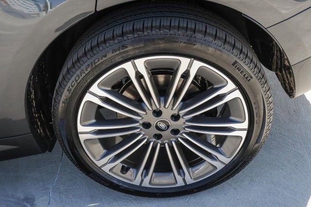 New 2025 Land Rover Range Rover Sport SE image 8