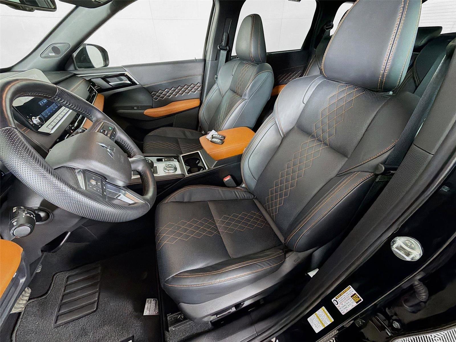 Used 2022 Mitsubishi Outlander SEL image 11