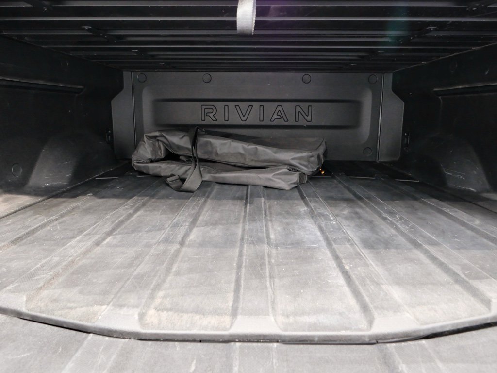 Used 2022 Rivian R1T Adventure image 30