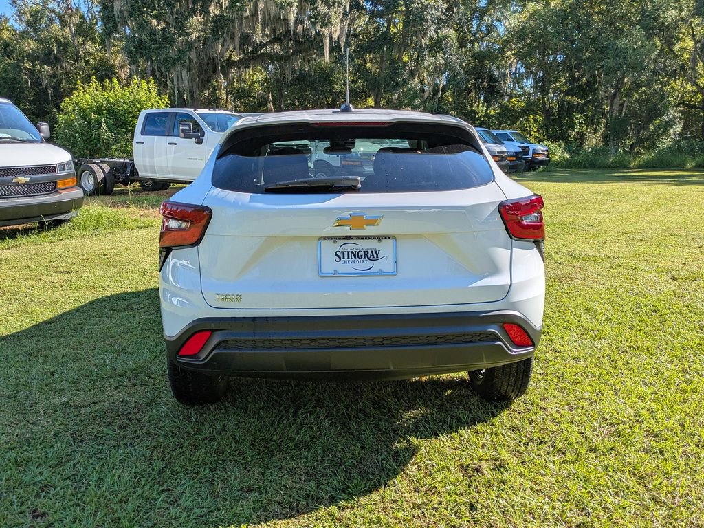 New 2026 Chevrolet Trax LS w/ Driver Confidence Package image 27