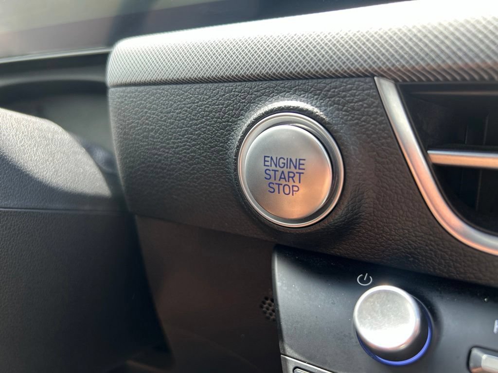 Used 2025 Hyundai Sonata SEL FWD image 25