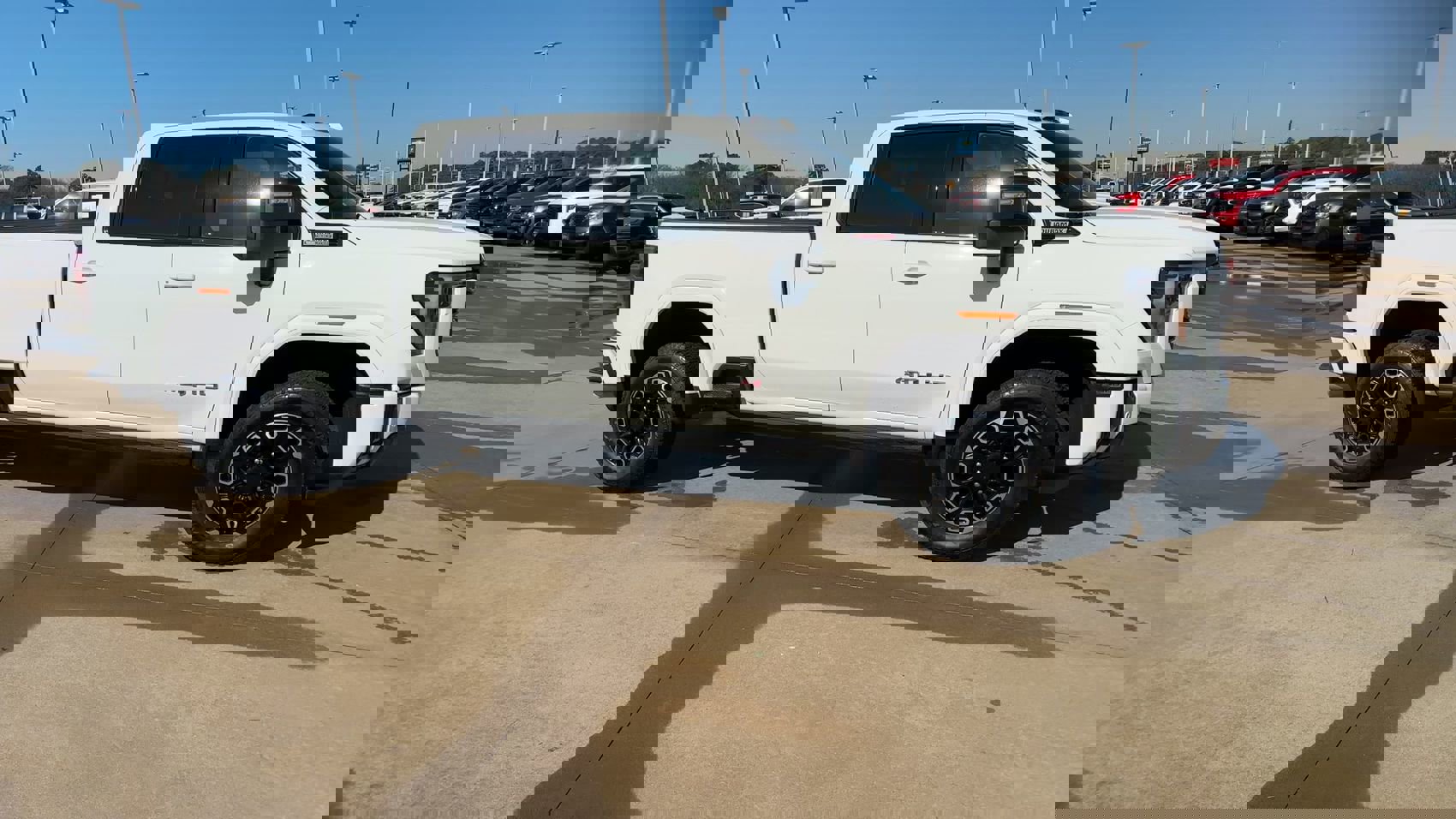 Used 2025 GMC Sierra 3500 AT4 w/ AT4 Preferred Package image 9