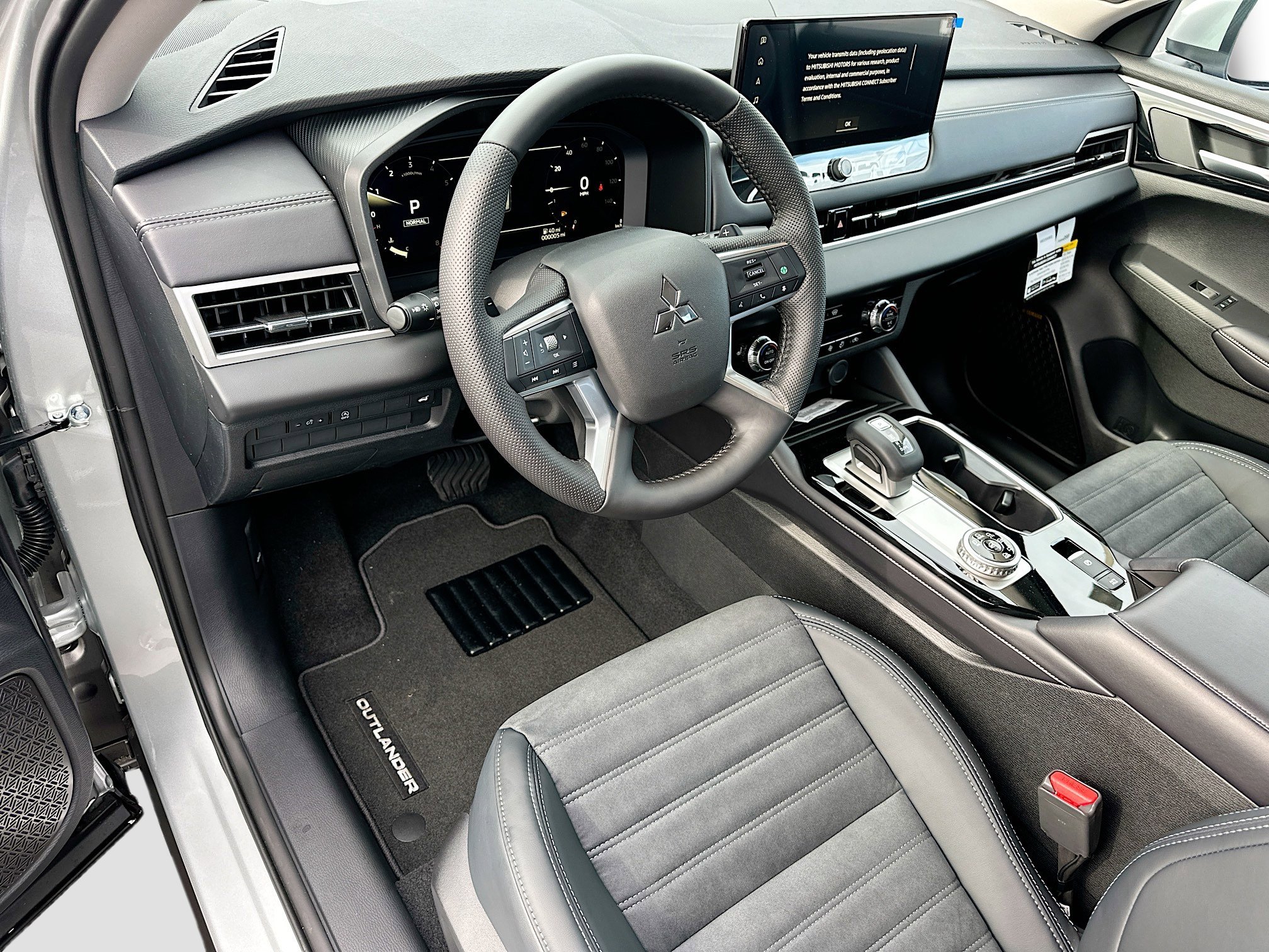 New 2026 Mitsubishi Outlander SE image 6