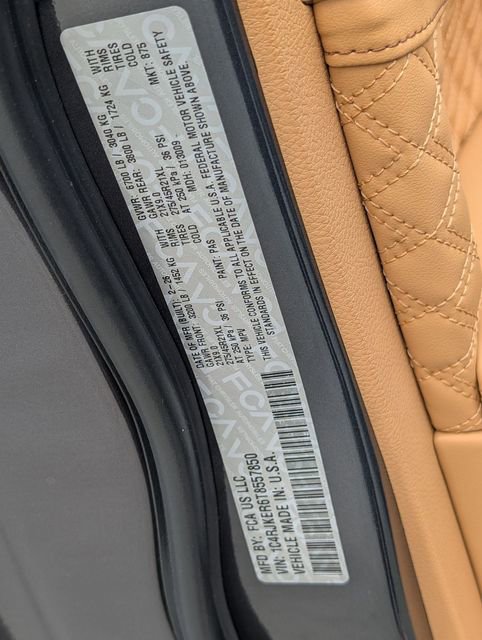 New 2026 Jeep Grand Cherokee L Summit image 37