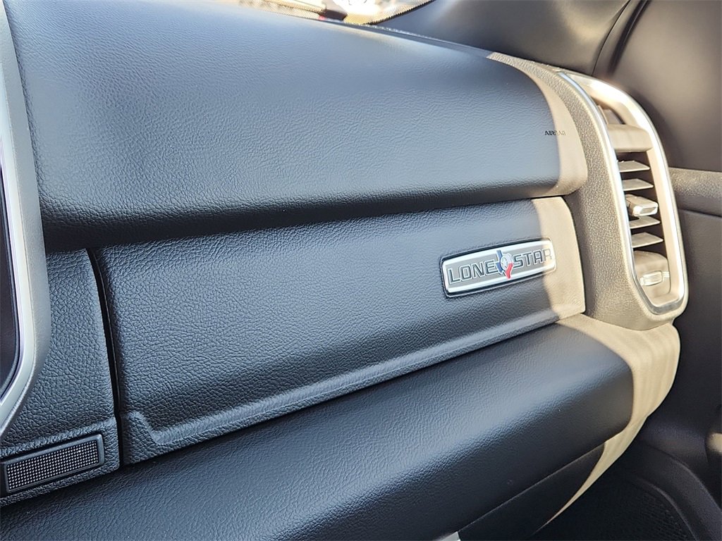 New 2026 RAM 1500 4x4 Crew Cab image 30