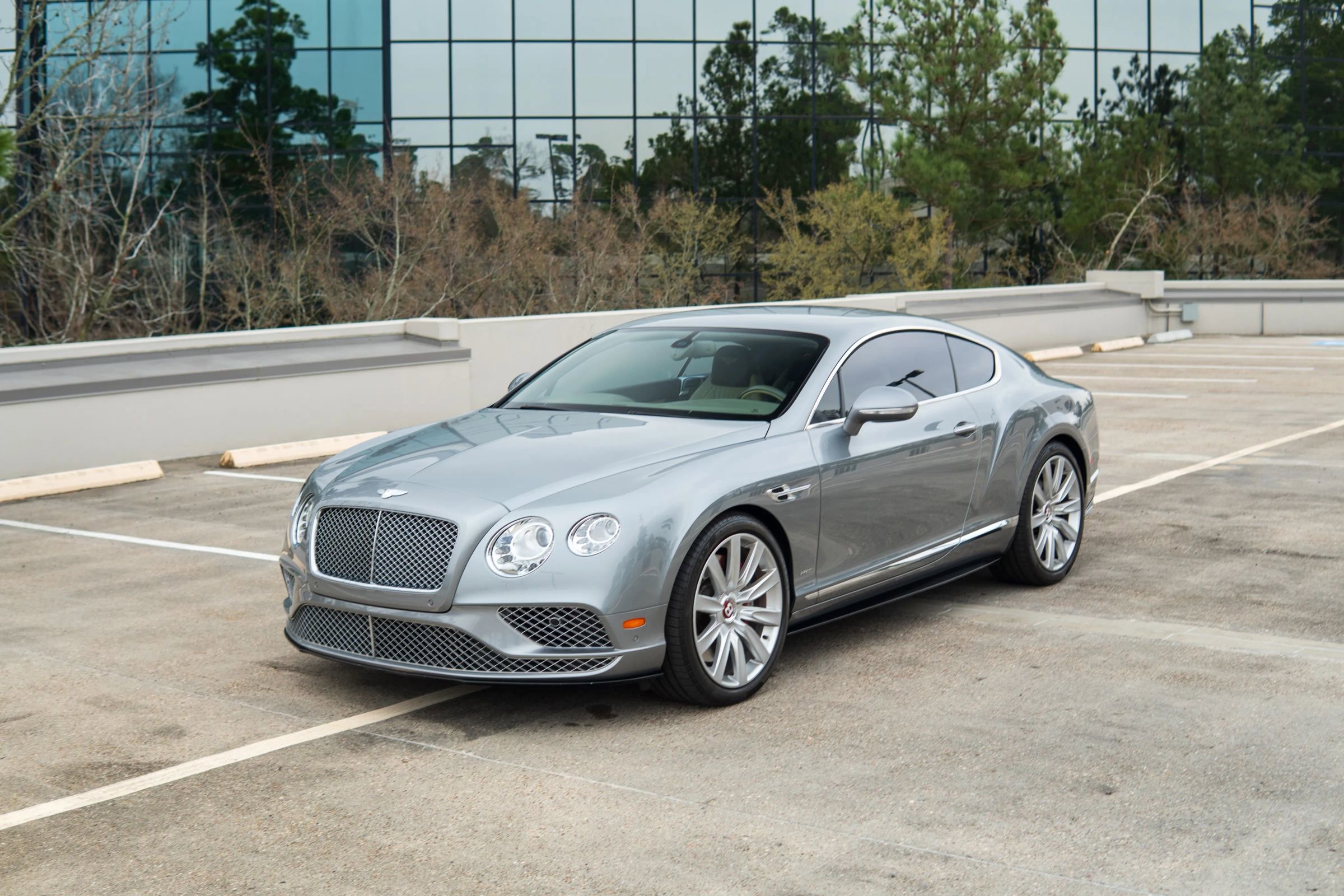Used 2017 Bentley Continental GT V8 S image 4