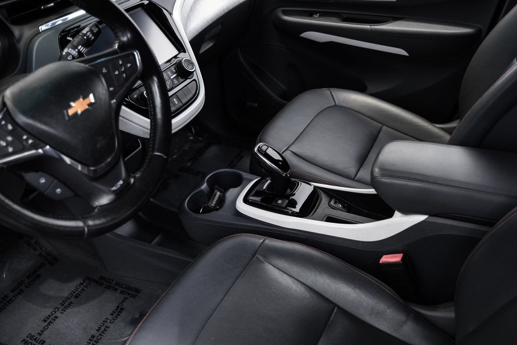 Used 2020 Chevrolet Bolt Premier w/ Infotainment Package FWD image 21