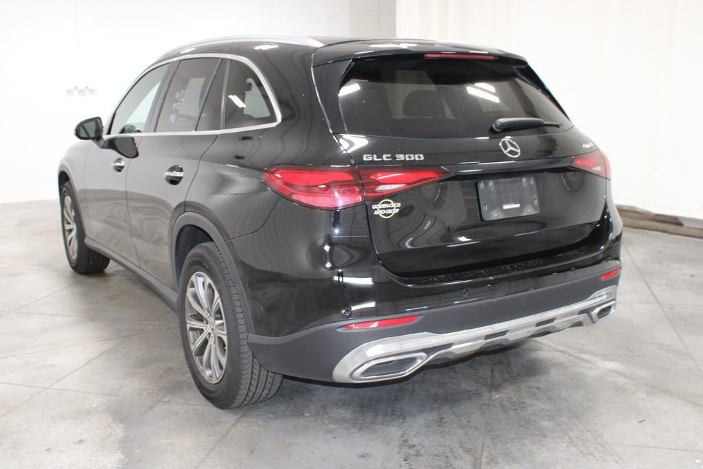 Used 2024 Mercedes-Benz GLC 300 4MATIC image 9