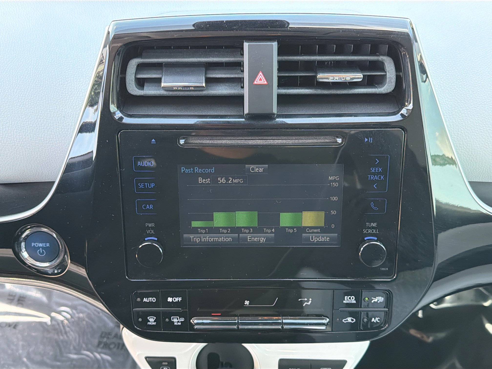 Used 2017 Toyota Prius Two image 27