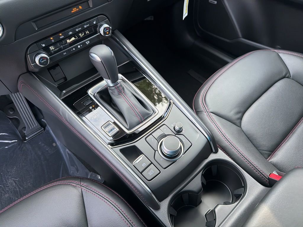 New 2025 MAZDA CX-5 Carbon Edition image 17