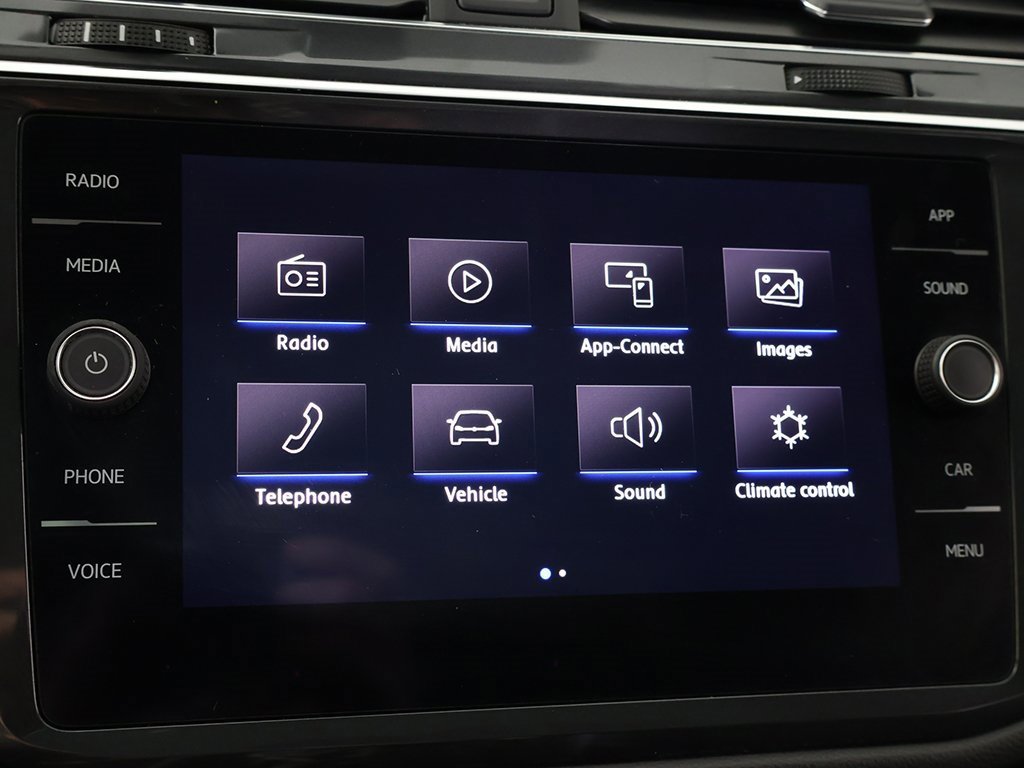 Used 2019 Volkswagen Tiguan SE w/ Panoramic Sunroof Package image 45