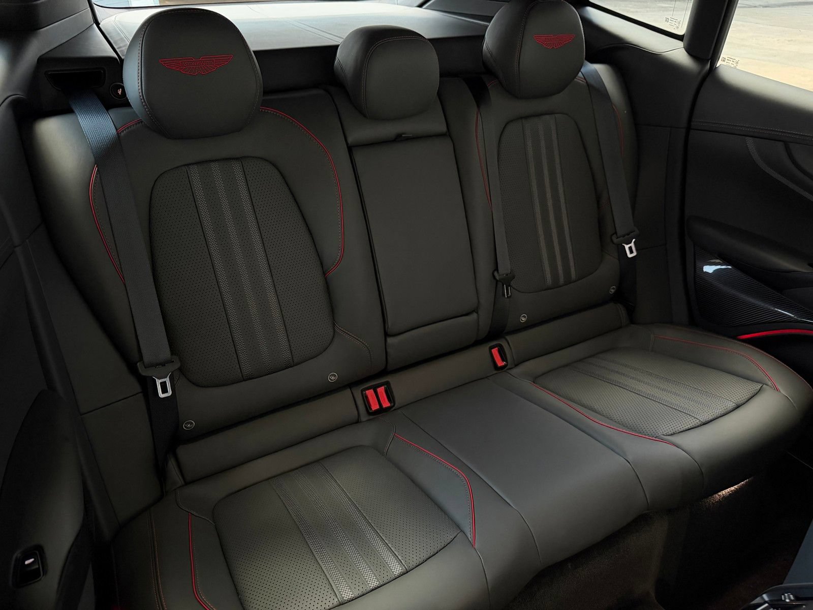 Used 2025 Aston Martin DBX 707 AWD/4WD image 19