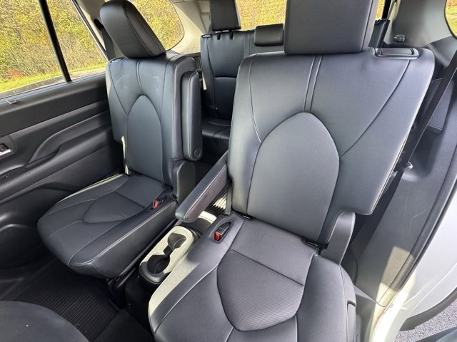 Certified 2024 Toyota Grand Highlander XLE image 13