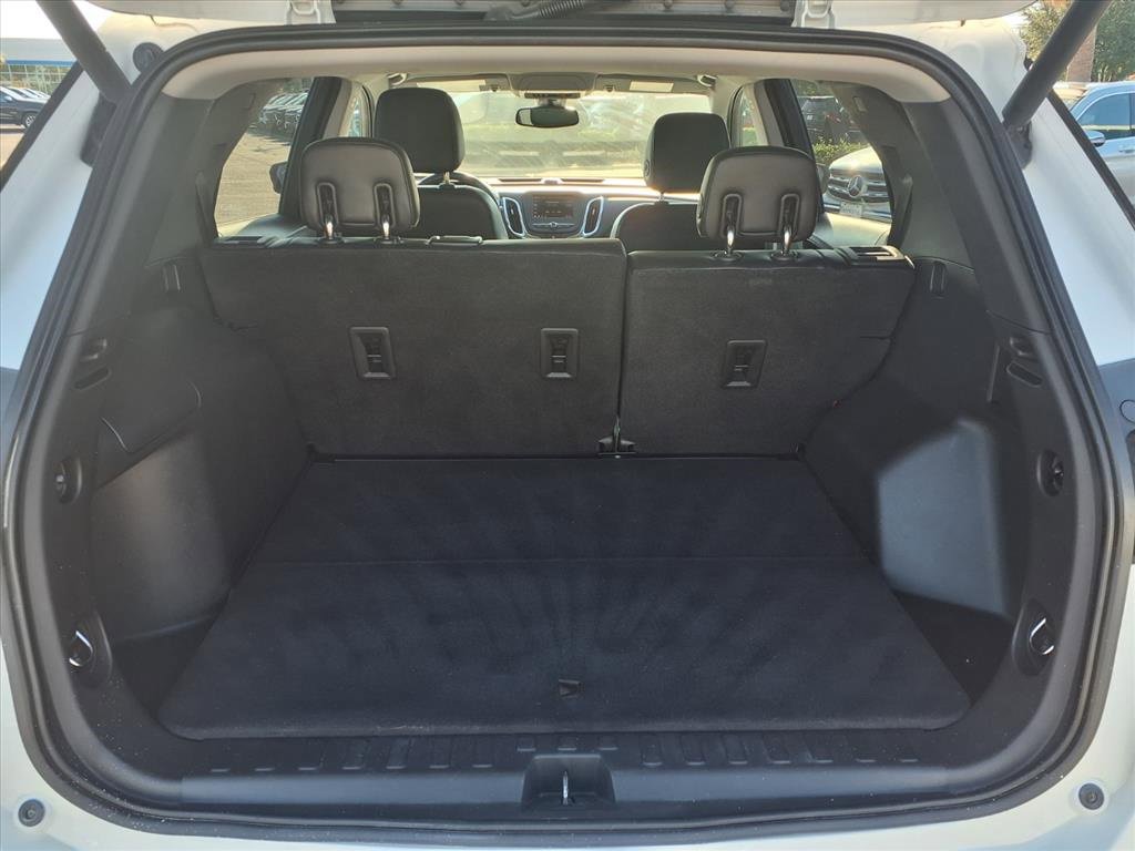 Used 2020 Chevrolet Equinox LT w/ Sport Edition image 18