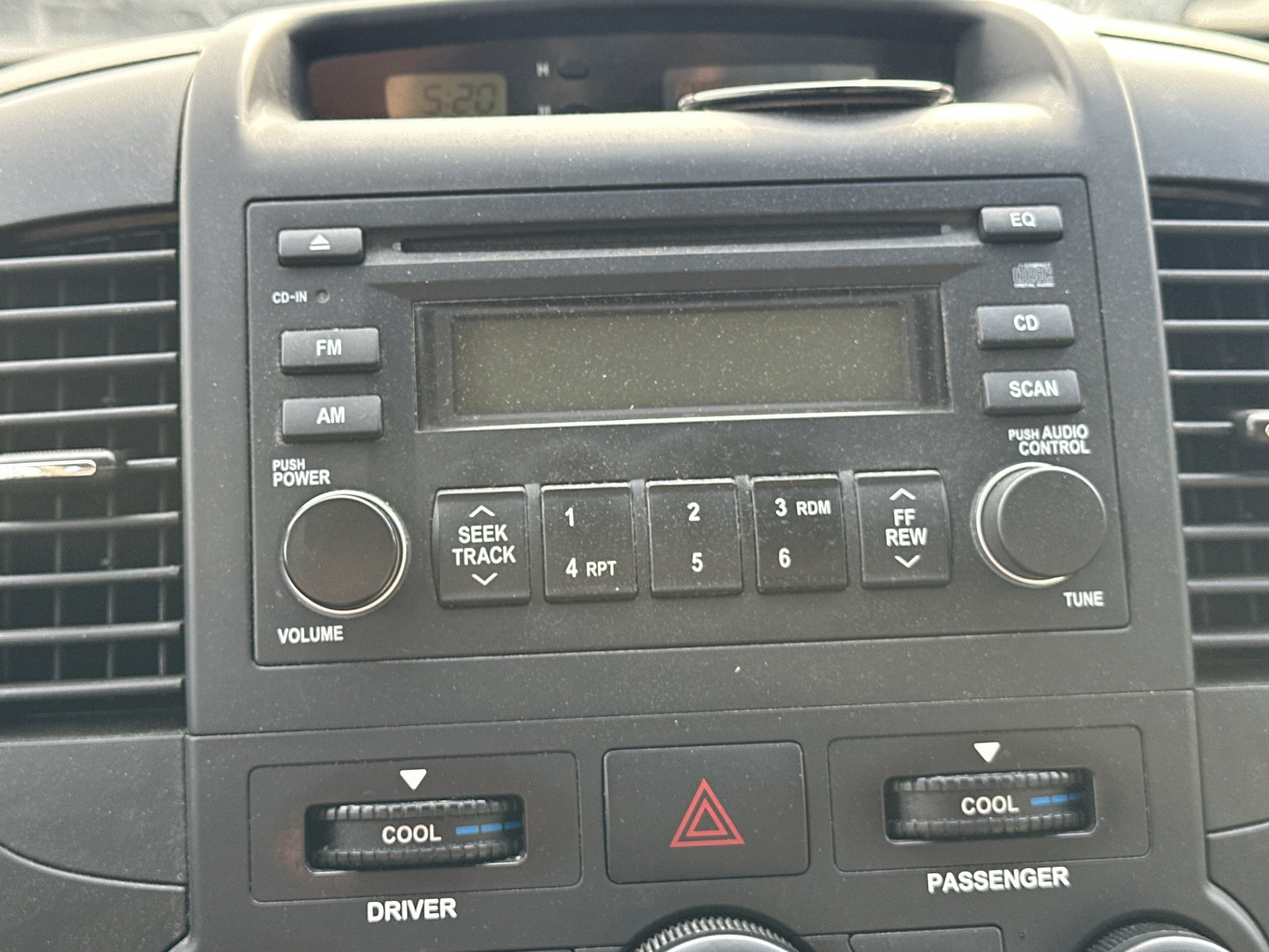 Used 2008 Kia Sedona LX FWD image 26