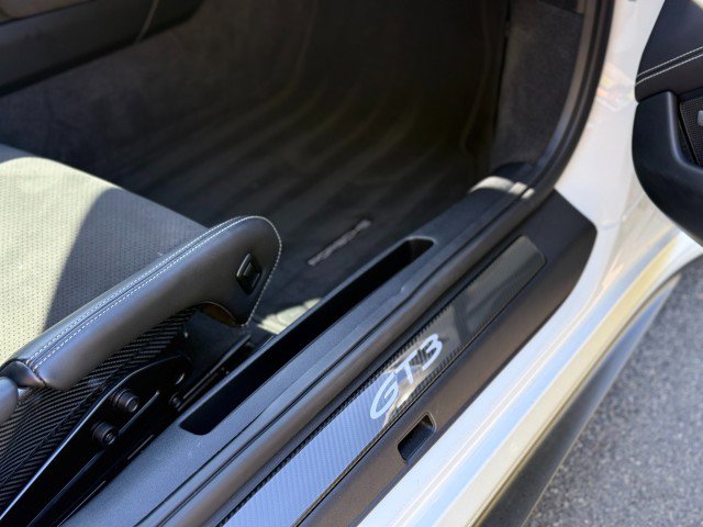 Used 2022 Porsche 911 GT3 image 31