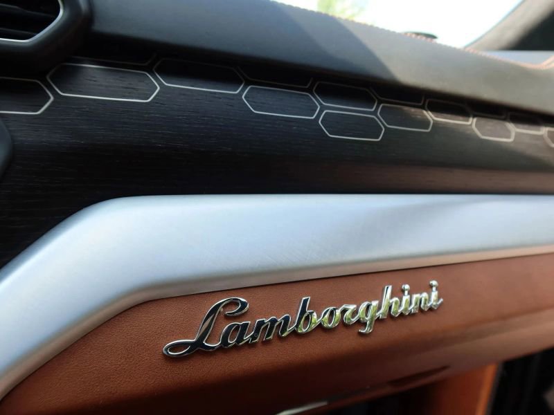 Used 2019 Lamborghini Urus image 28