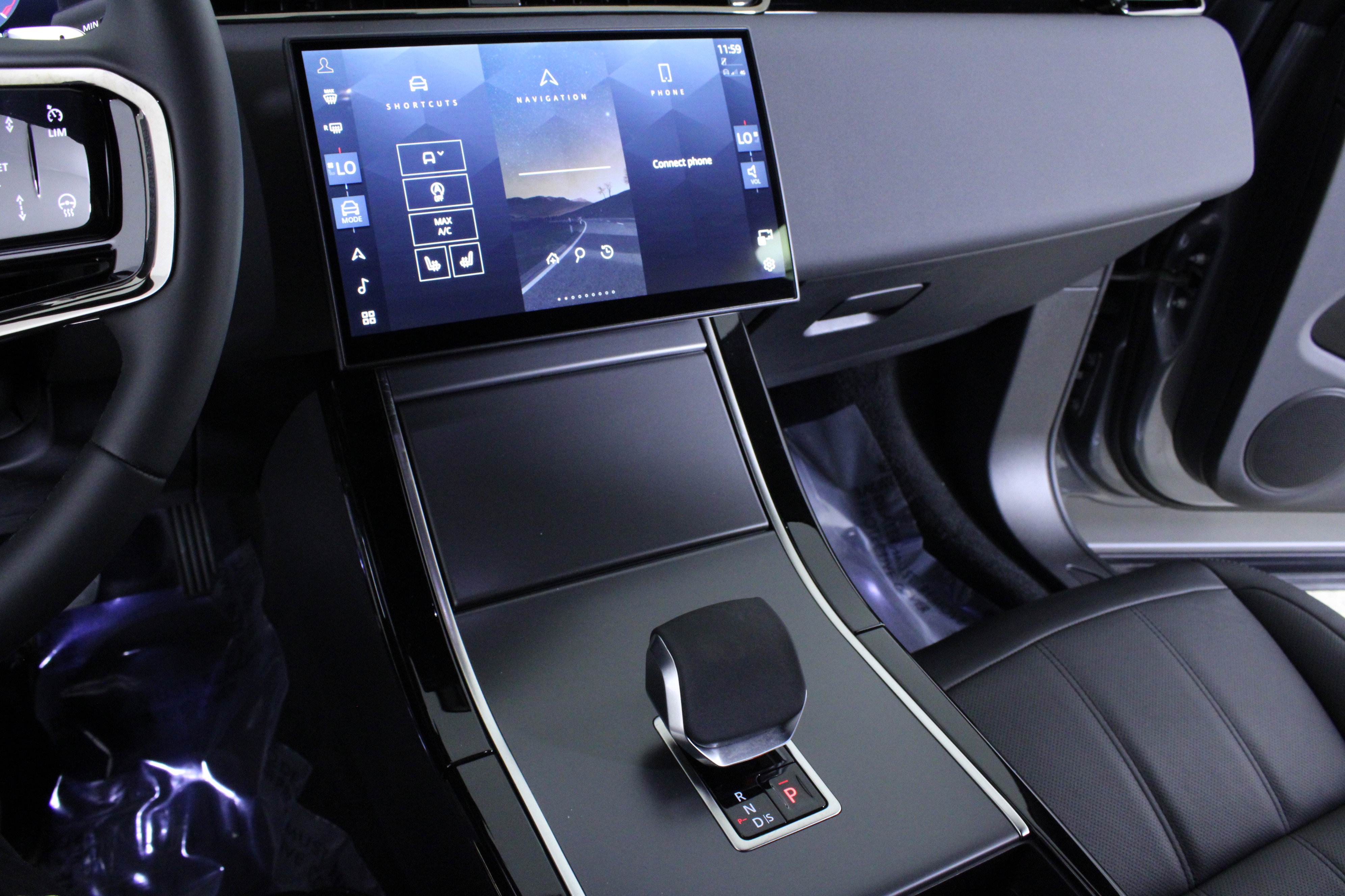 Used 2026 Land Rover Range Rover Evoque S AWD/4WD image 27