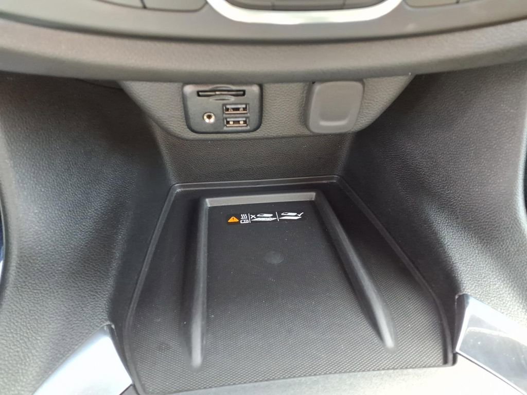 Used 2023 Chevrolet Traverse High Country AWD/4WD image 13