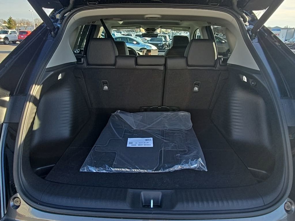 Certified 2025 Acura ADX FWD image 28