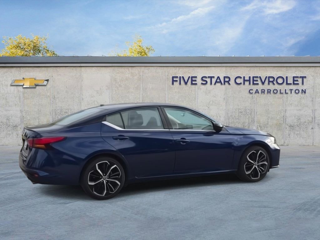 Used 2024 Nissan Altima 2.5 SR image 9