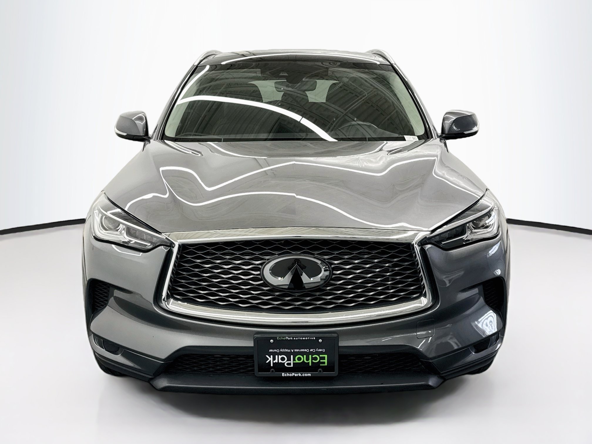 Used 2023 INFINITI QX50 Luxe FWD image 2