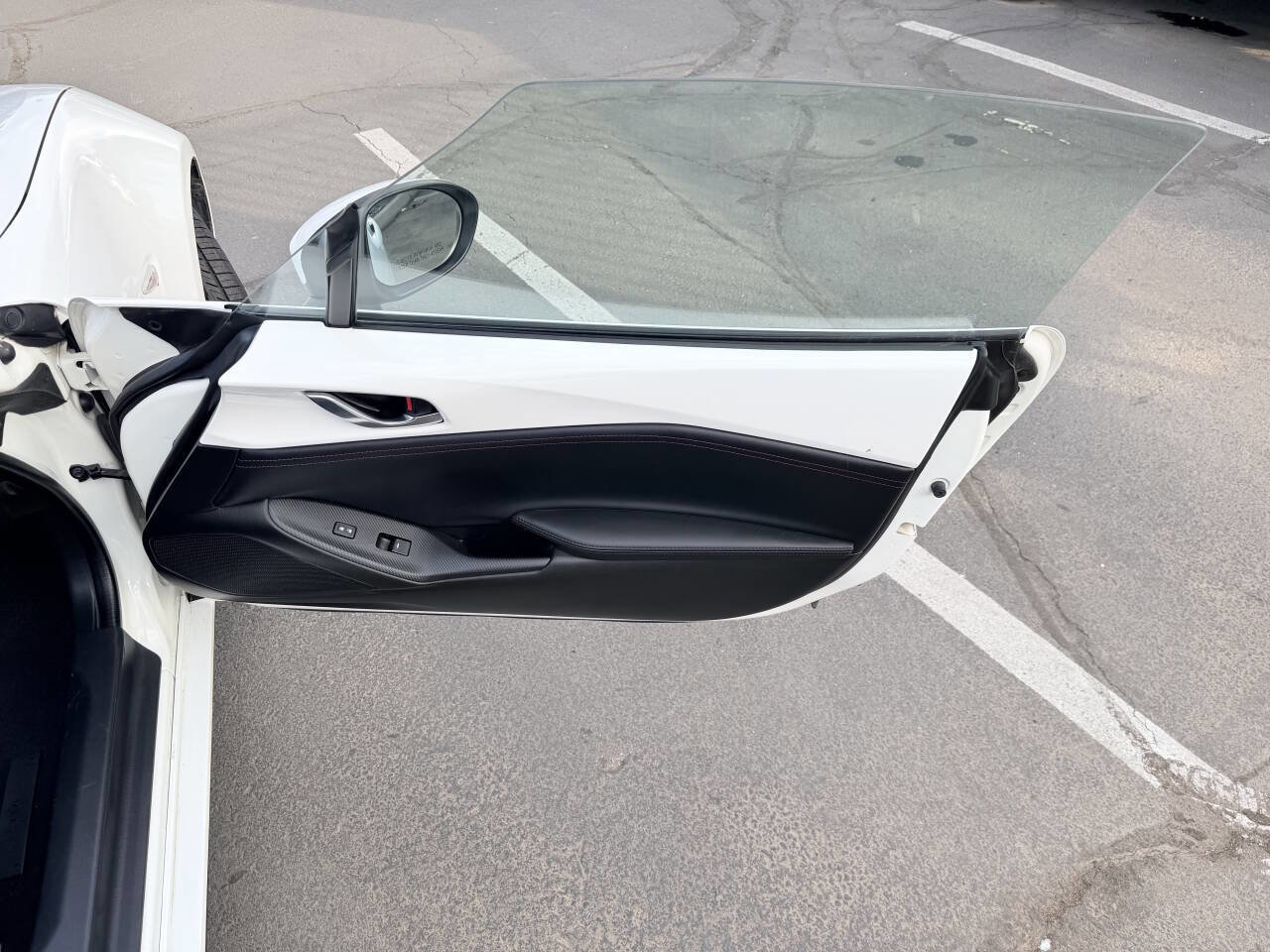 Used 2018 MAZDA MX-5 Miata RF Grand Touring image 24