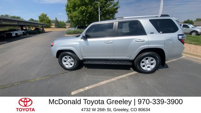 Used 2022 Toyota 4Runner SR5 AWD/4WD image 5