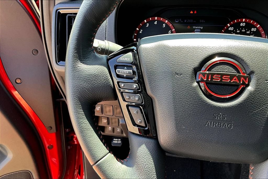 Used 2026 Nissan Frontier PRO-4X AWD/4WD image 13