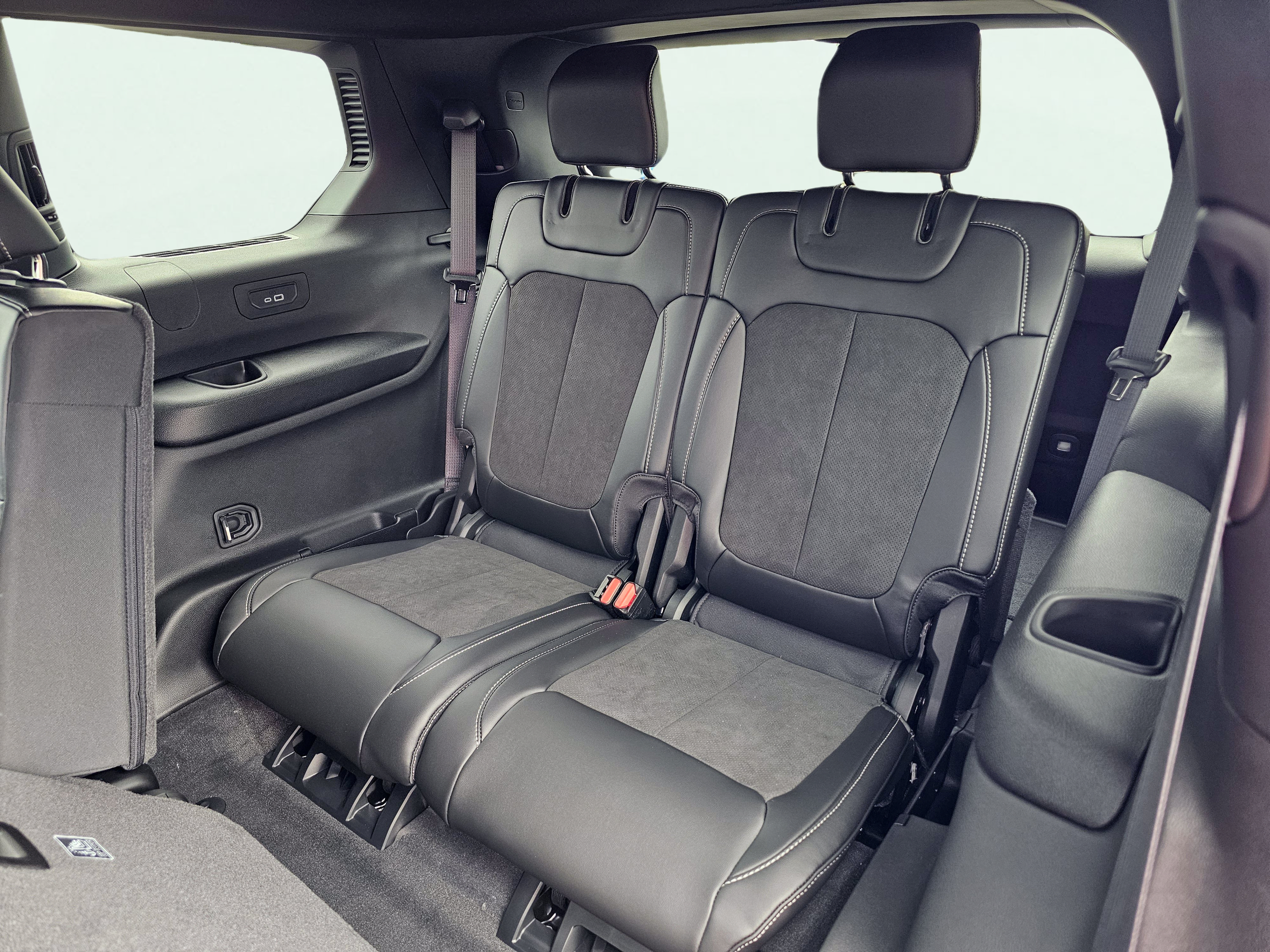 New 2026 Jeep Grand Cherokee L 2WD image 33