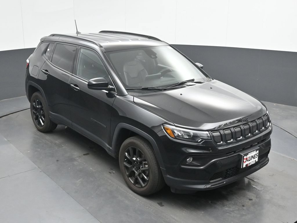 Used 2022 Jeep Compass Latitude w/ Convenience Group AWD/4WD image 33
