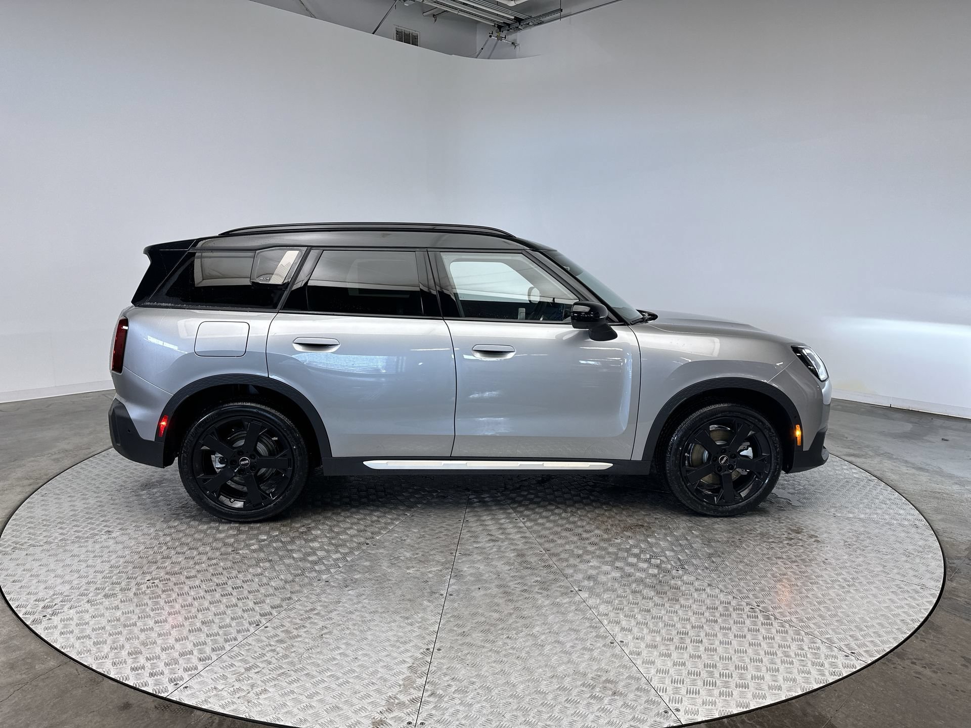 Certified 2026 MINI Cooper Countryman S AWD/4WD image 10