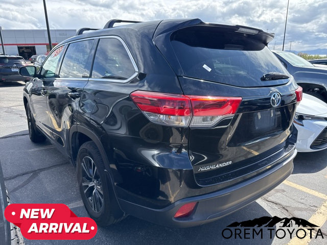 Used 2018 Toyota Highlander LE image 8