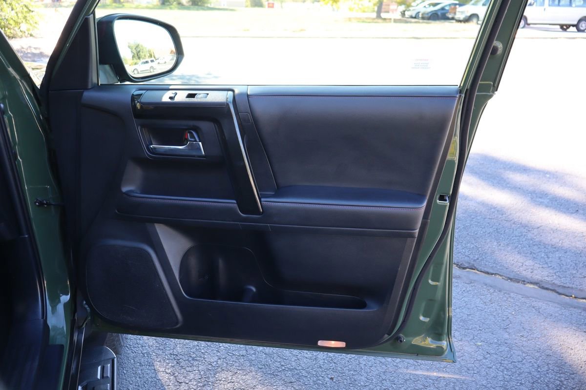 Used 2022 Toyota 4Runner TRD Off-Road Premium image 26