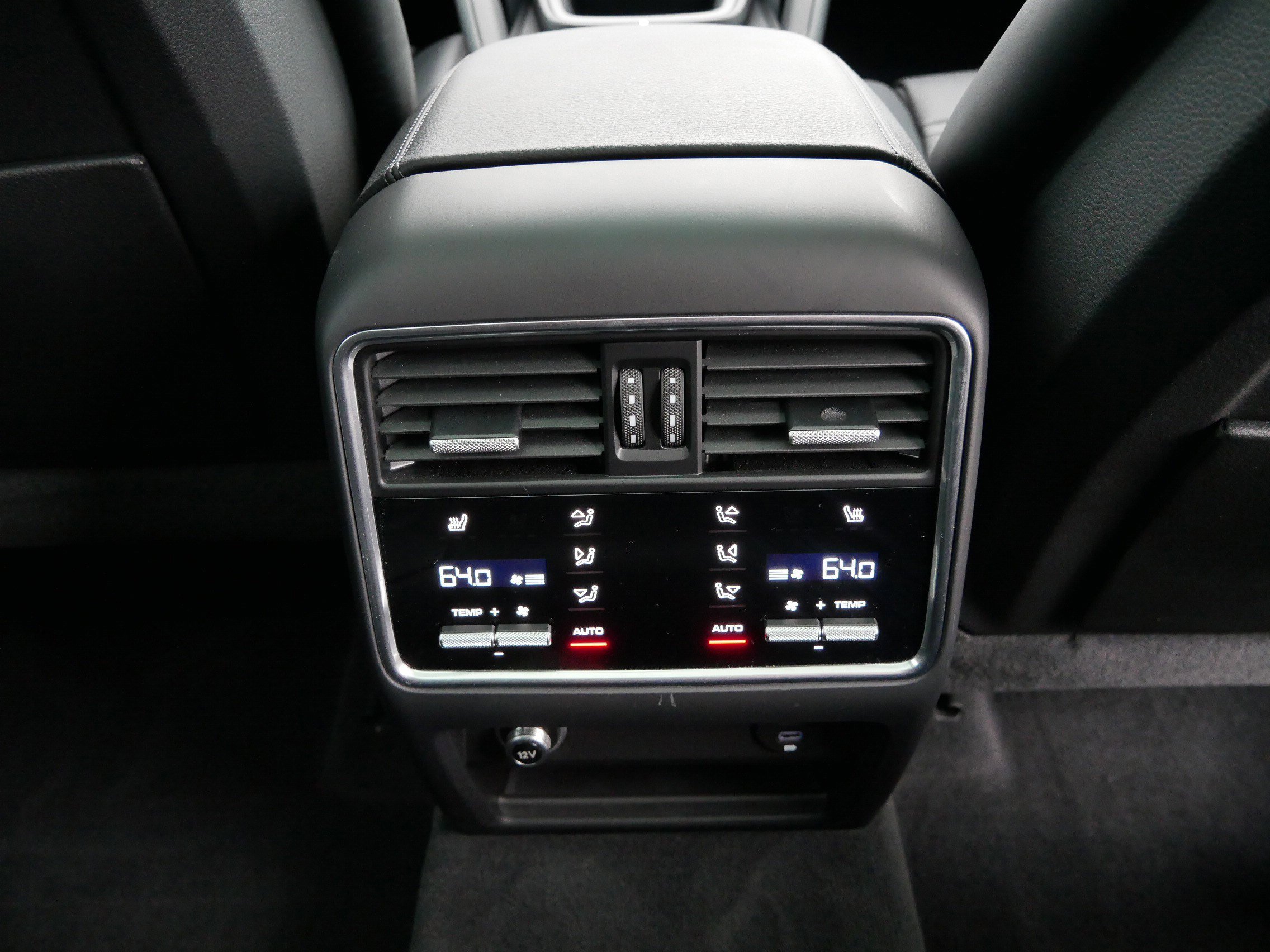 Used 2021 Porsche Cayenne E-Hybrid AWD/4WD image 12