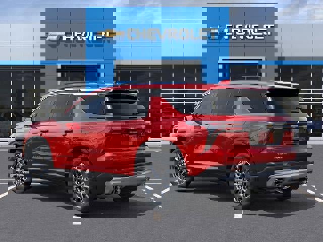 New 2026 Chevrolet Traverse LT w/ Enhanced Driving Package image 3