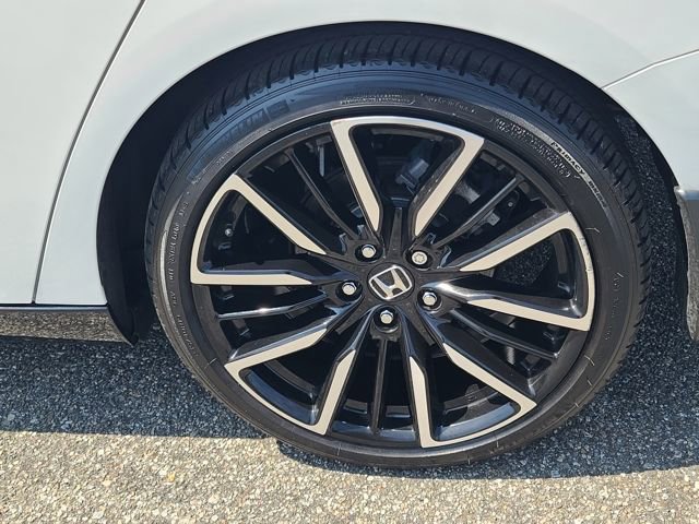 Used 2024 Honda Accord Touring image 18