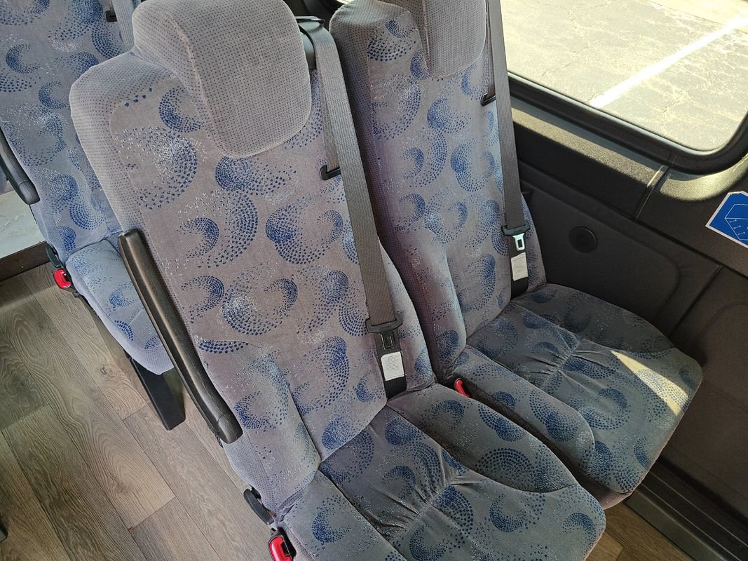 Used 2019 Mercedes-Benz Sprinter 2500 image 35