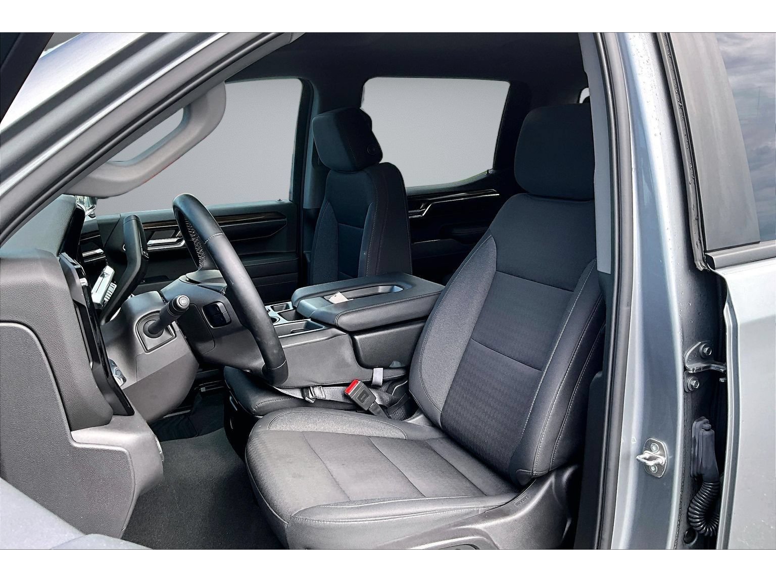 Used 2024 Chevrolet Silverado 1500 LT AWD/4WD image 33