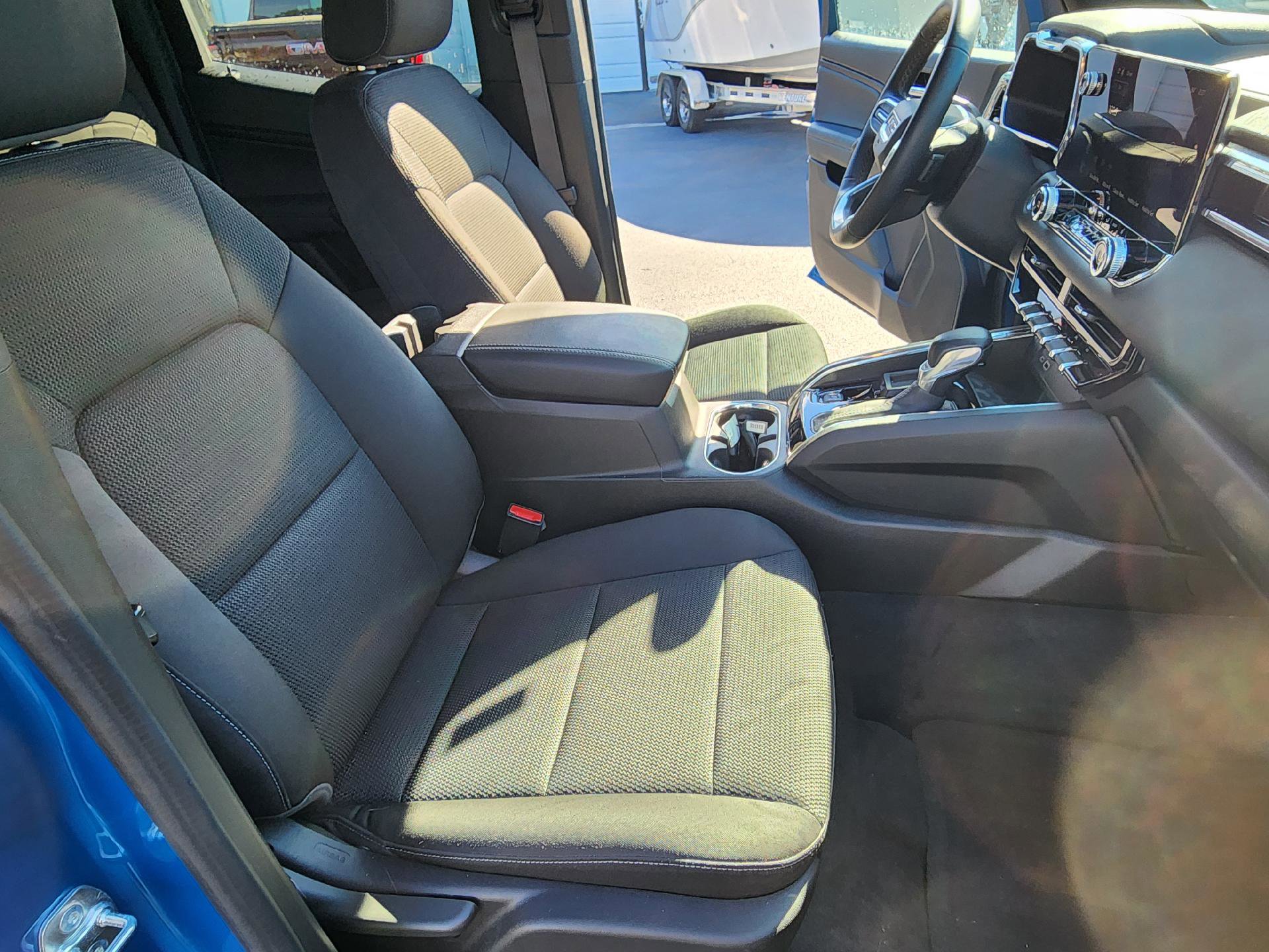 Used 2024 GMC Canyon Elevation w/ Convenience Package RWD image 10