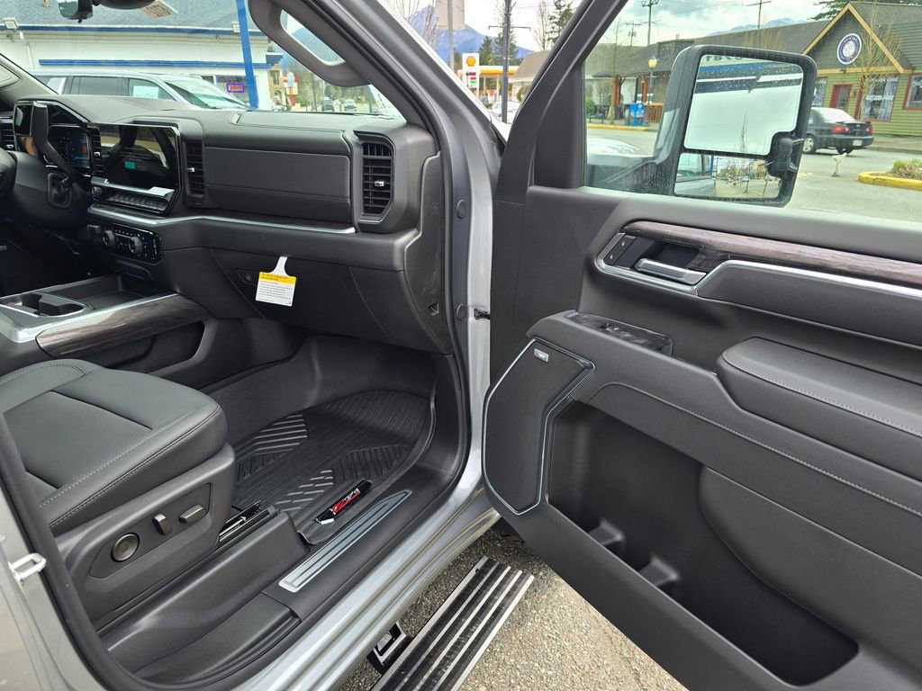 New 2026 Chevrolet Silverado 3500 LTZ w/ LTZ Plus Package image 11