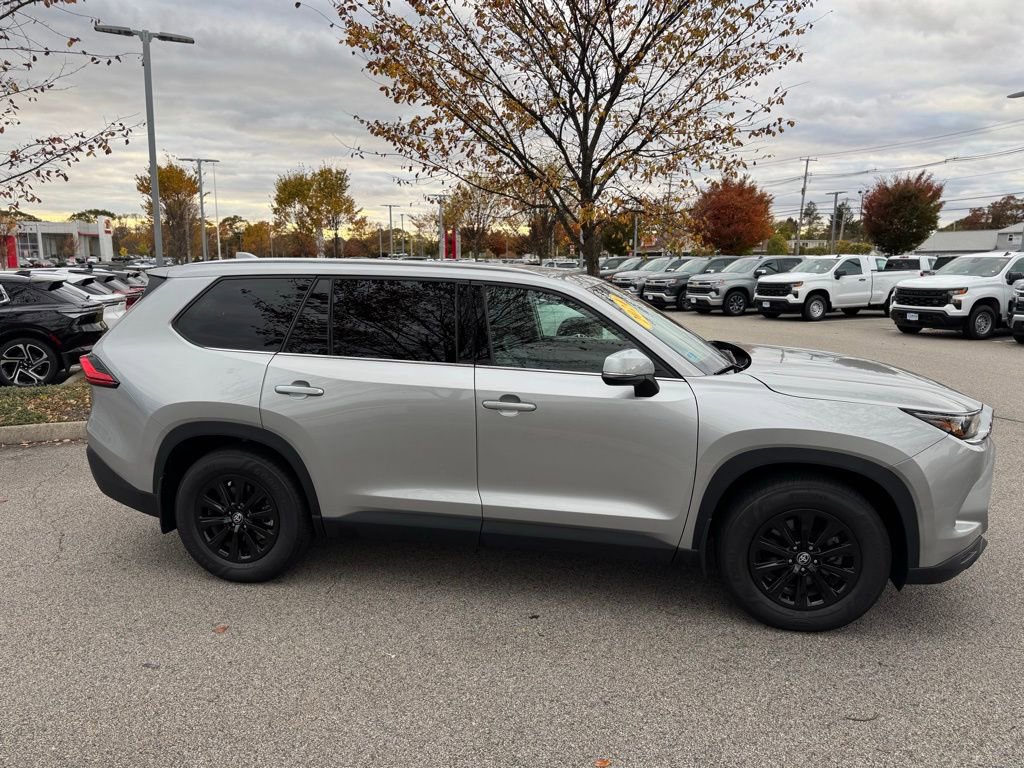 Used 2024 Toyota Grand Highlander XLE image 4