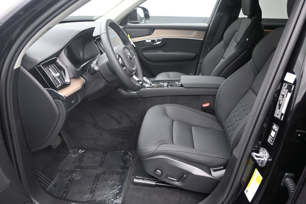 New 2026 Volvo XC90 B6 Plus w/ Protection Package AWD/4WD image 11